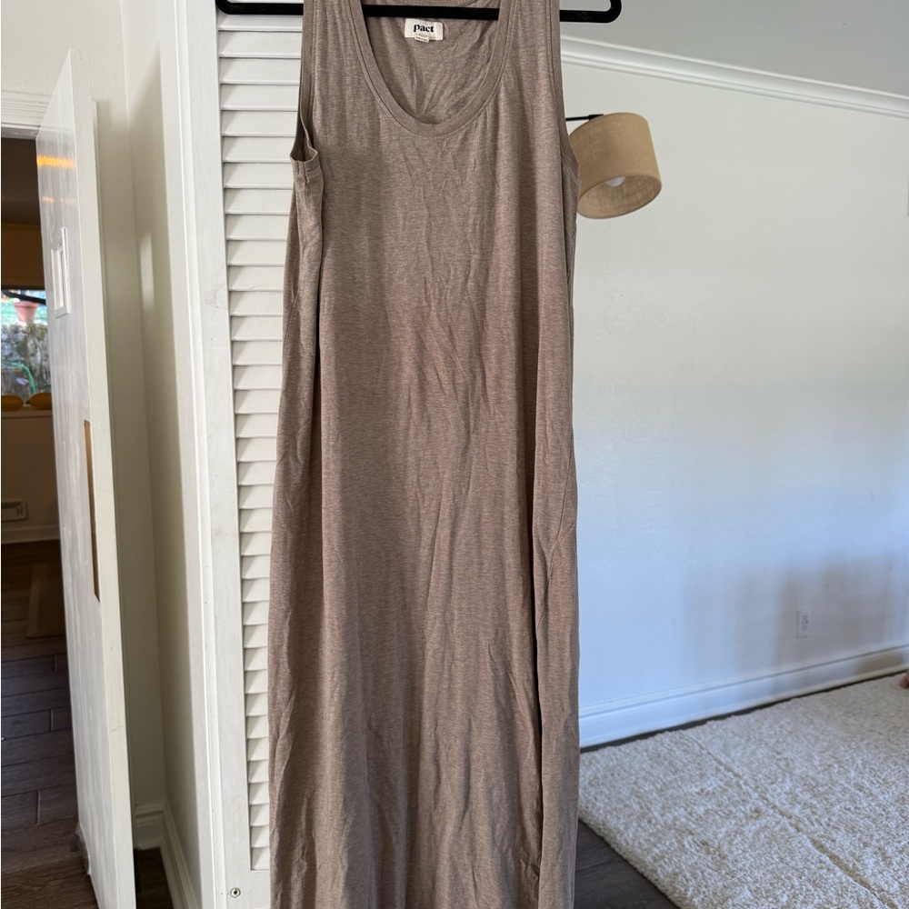 Women's pact Maxi Dress